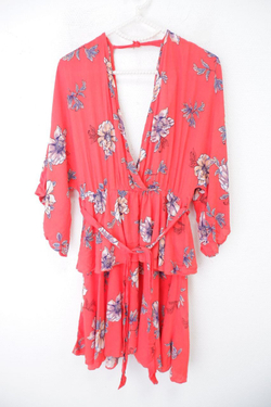 Платье Prettylittlething с принтом 42 размер