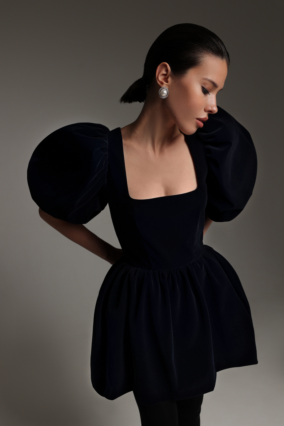 Платье из бархата мини