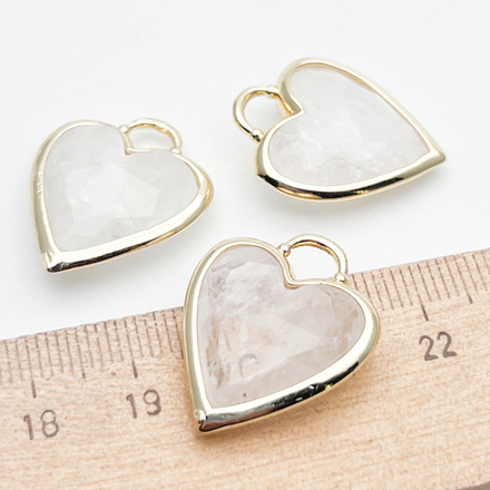 Подвеска Сердце, белый кварц, цвет золото, размер 23*20 мм, цена за 1 шт
