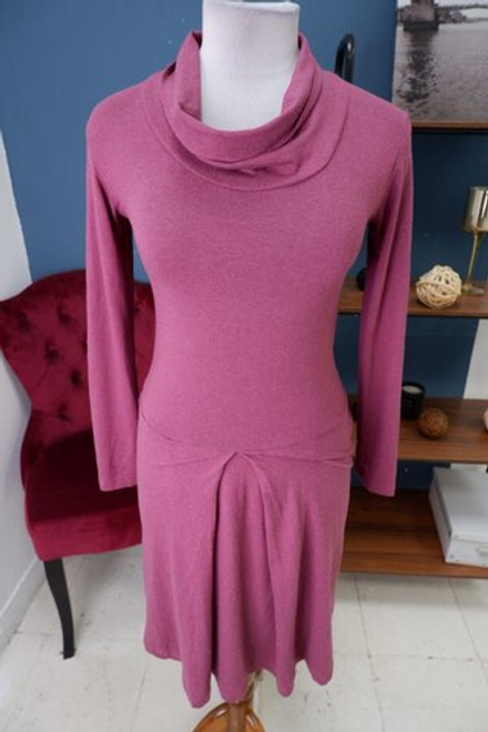 Платье из вискозы 42 размер