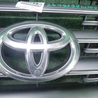 Решетка радиатора Toyota Land Cruiser 200 (2007-2012)