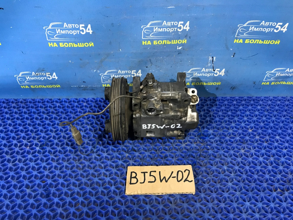 Компрессор кондиционера MAZDA FAMILIA 2001