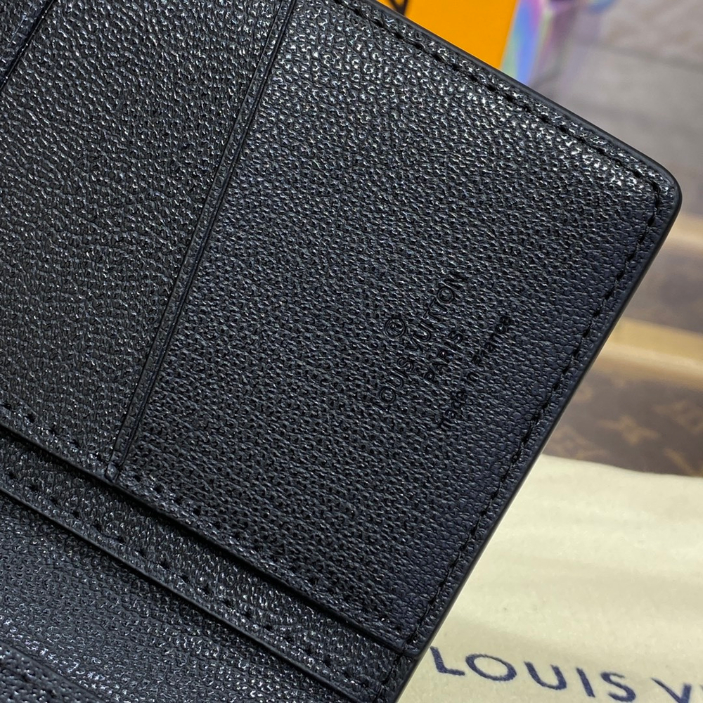 Louis Vuitton Brazza Wallet