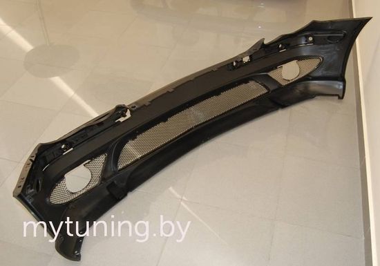 Передний бампер C32 AMG для Mercedes C W203