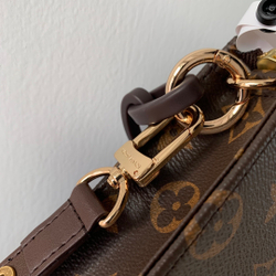 Louis Vuitton Toiletry Pouch 26