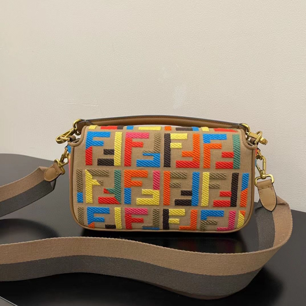 Fendi Baguette