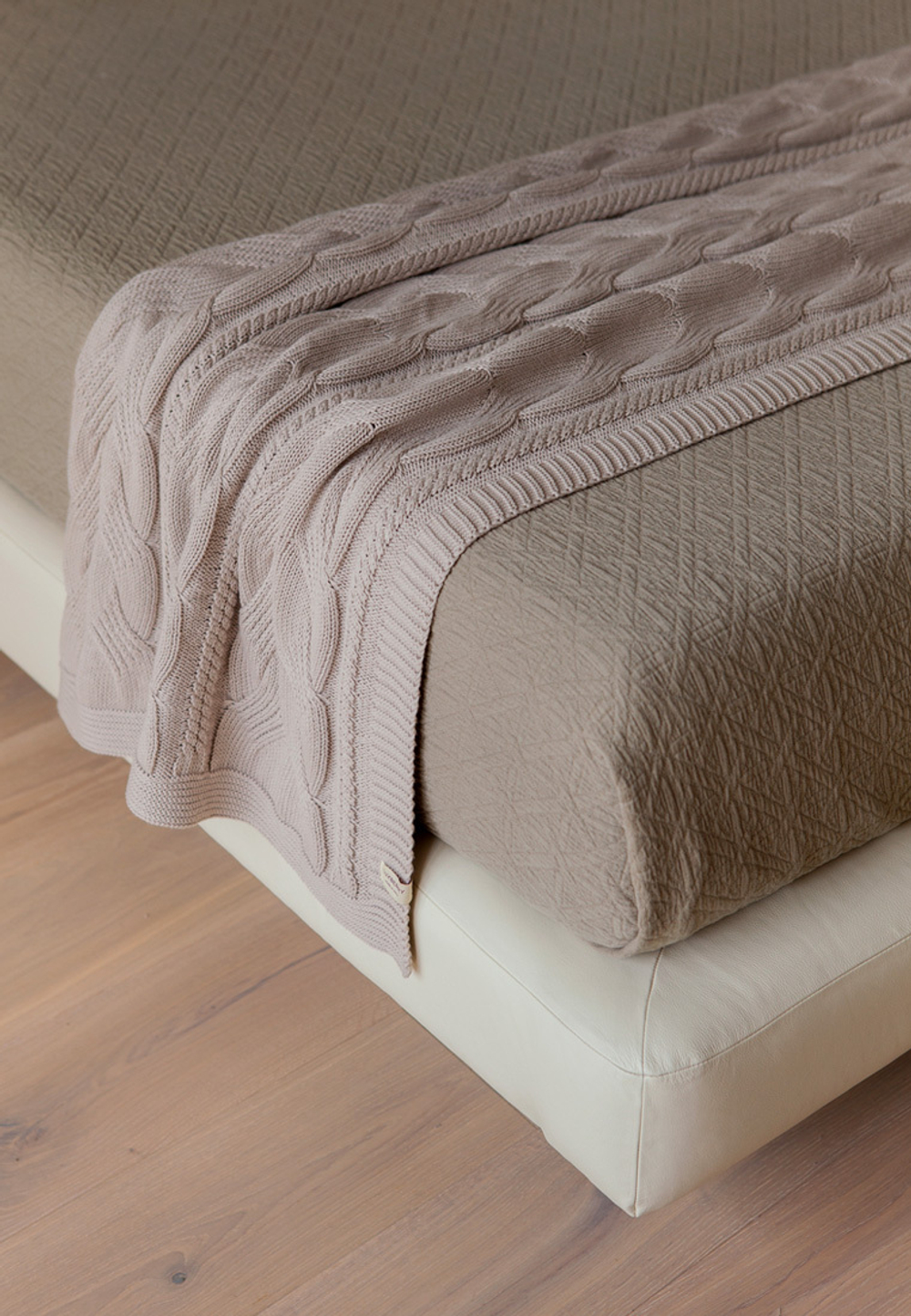 Покрывало 220x240 Luxberry Hamilton оливковое