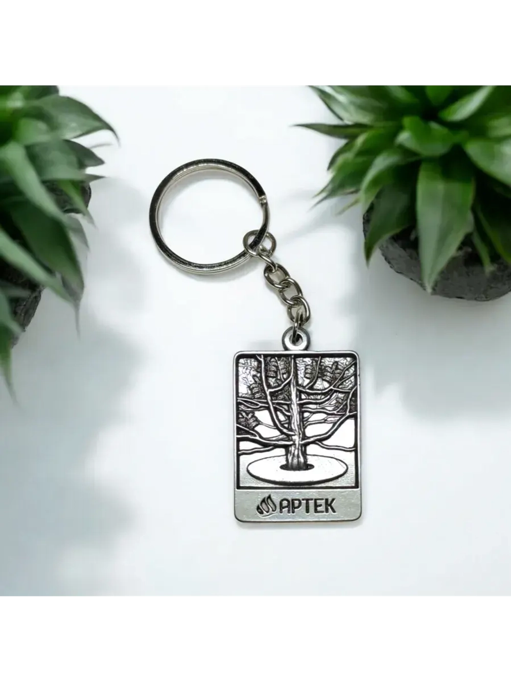 Брелок металлический