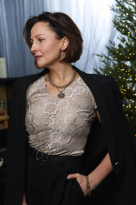 Серьги монеты этника на замке левербек, оттенок золото антик