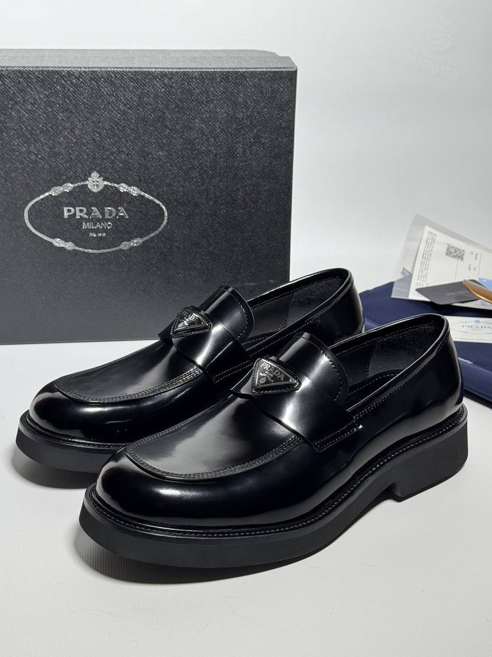 Лоферы Prada