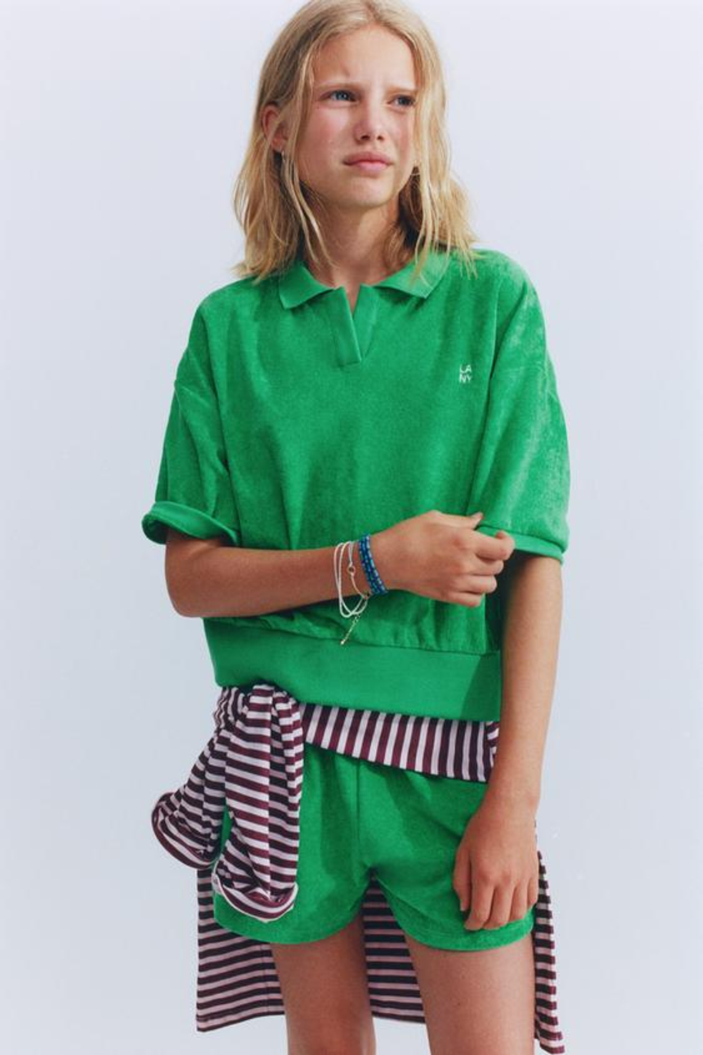 ZARA КОМПЛЕКТ ИЗ ПОЛО И ШОРТОВ ИЗ МАХРОВОЙ ТКАНИ, ЗЕЛЕНЫЙ