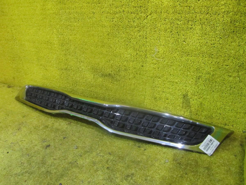 Решетка радиатора KIA Rio 4 X-Line (2017-2020)