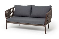 "Диего" диван 2-местный плетеный из роупа, каркас алюминий коричневый (RAL8016) муар, роуп коричневый круглый, ткань темно-серая 027