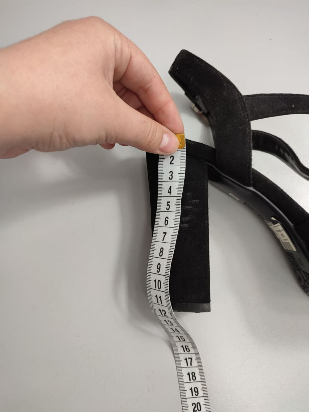 Босоножки Zenden стильные 38 размер