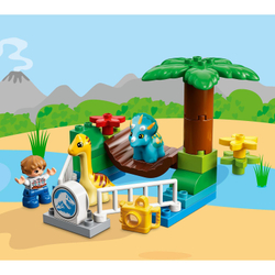 LEGO Duplo: Jurassic World — Парк динозавров 10879 — Gentle Giants Petting Zoo — Лего Дупло Мир юрского периода