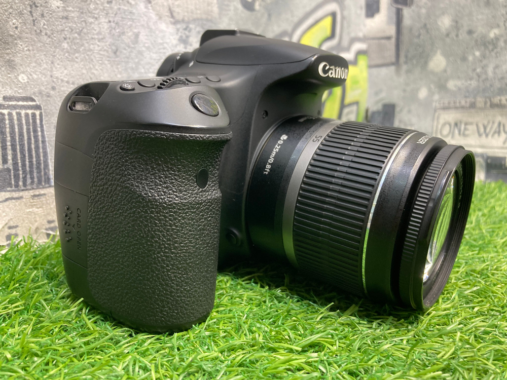 Canon 60D kit 18-55mm IS II 25.000 кадров