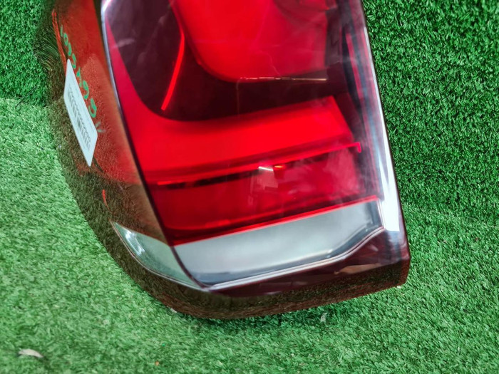 Фонарь левый внешний BMW X5 F15 (2013-2018)