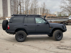 Toyota Land Cruiser 105