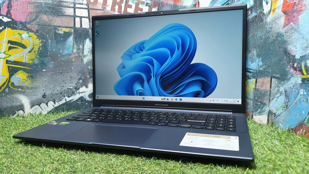 Игровой ASUS Ryzen 7/16Gb/RTX 3050 4Gb/144Hz/Vivobook Pro 15 M6500QC-HN117 90NB0YN1-M006L0/Windows 11