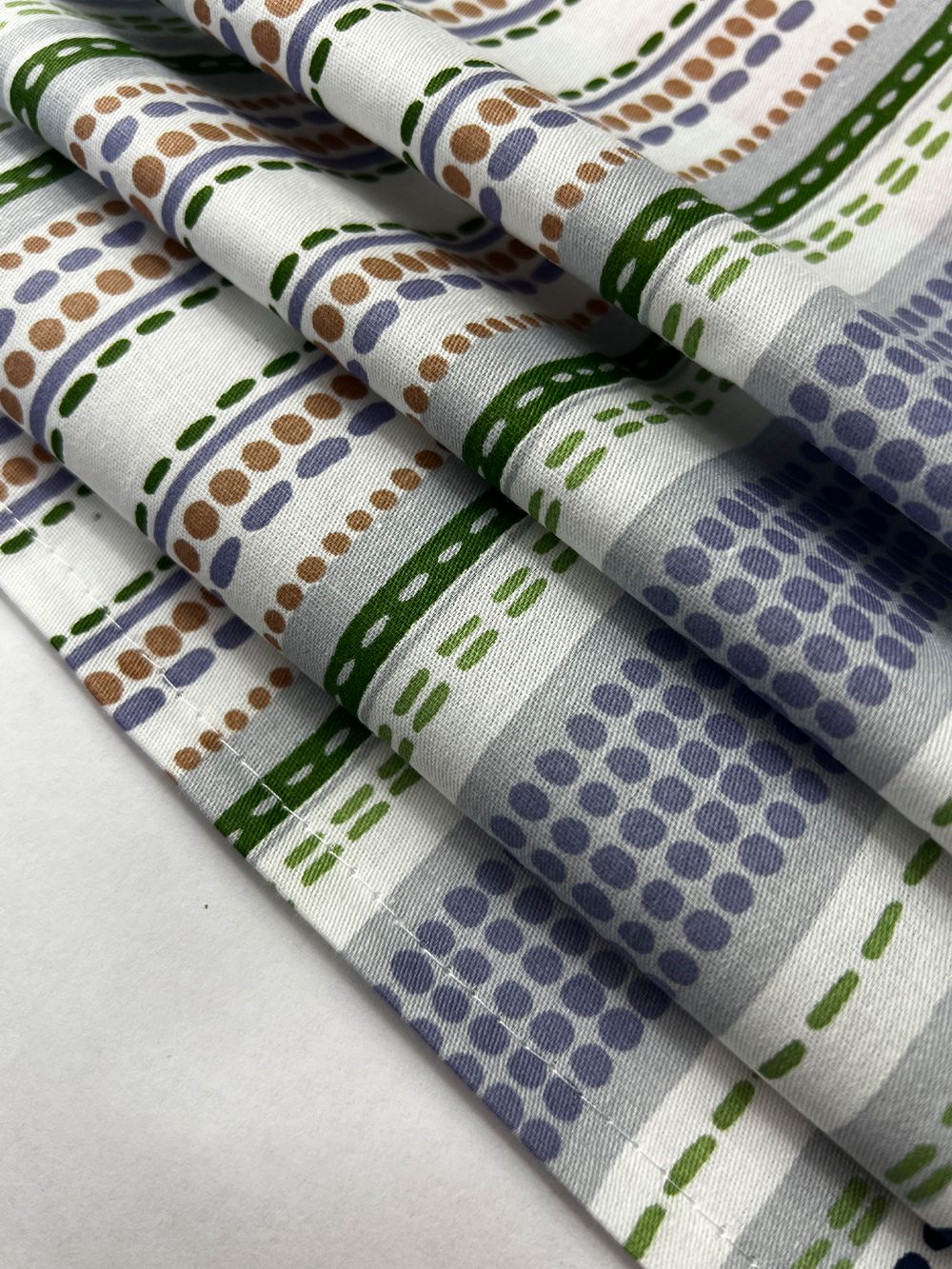 Постельное белье "Бисер (компаньон)" евро наволочки 50х70 2шт Простынь на резинке 180х200 см Пододеяльник 200х215 см Сказка сатин