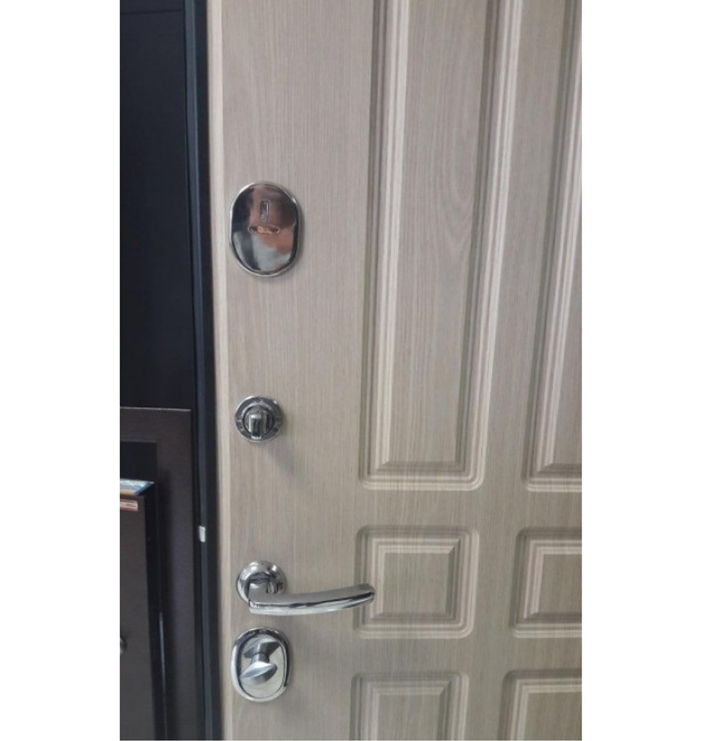 Входная дверь в квартиру  Лекс Легион 3К Ясень шоколад  №28 Белёный дуб