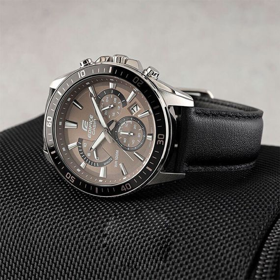 Наручные часы Casio EFR-552L-5A