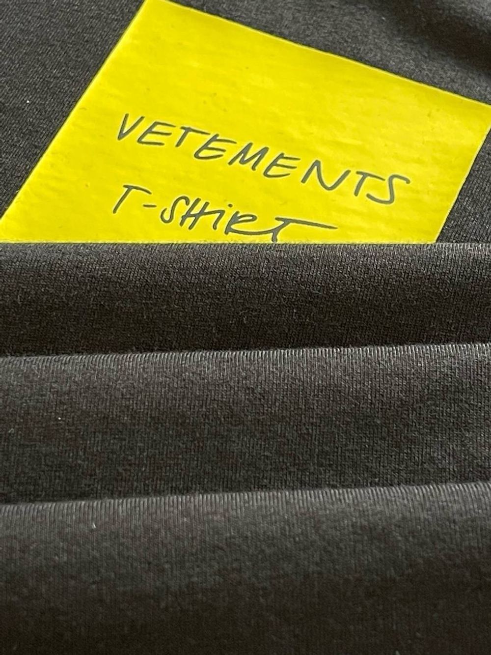 Футболка Vetements