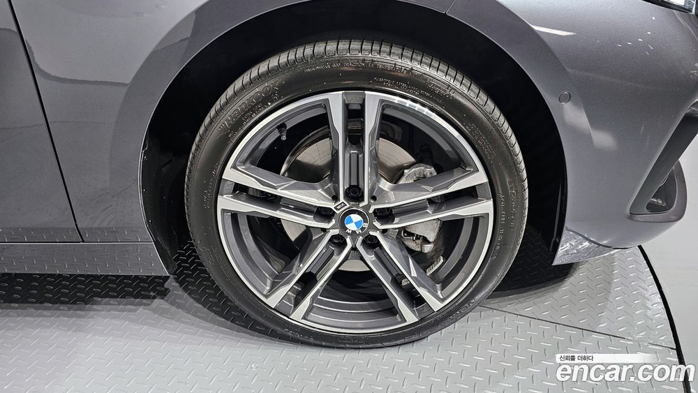 BMW 1 Series (F40) 118d Sports (05.2020)