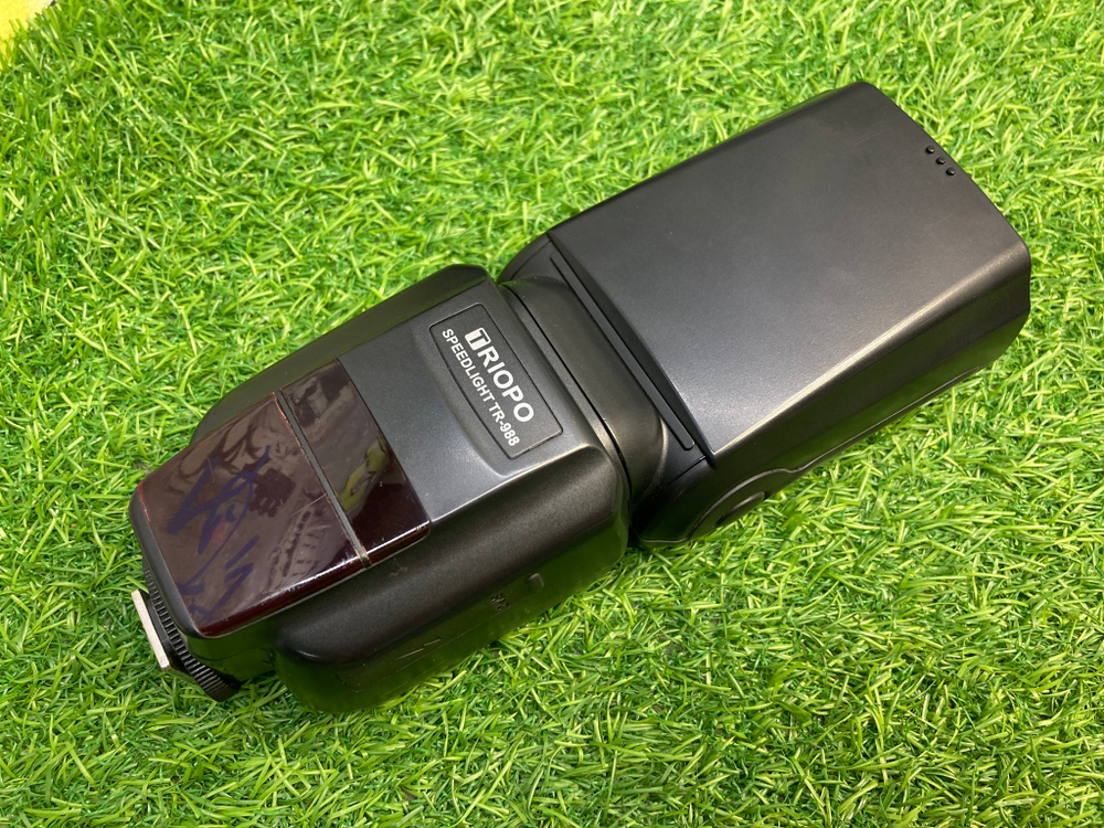 Triopo Speedlight TR-988 Покупка/Продажа