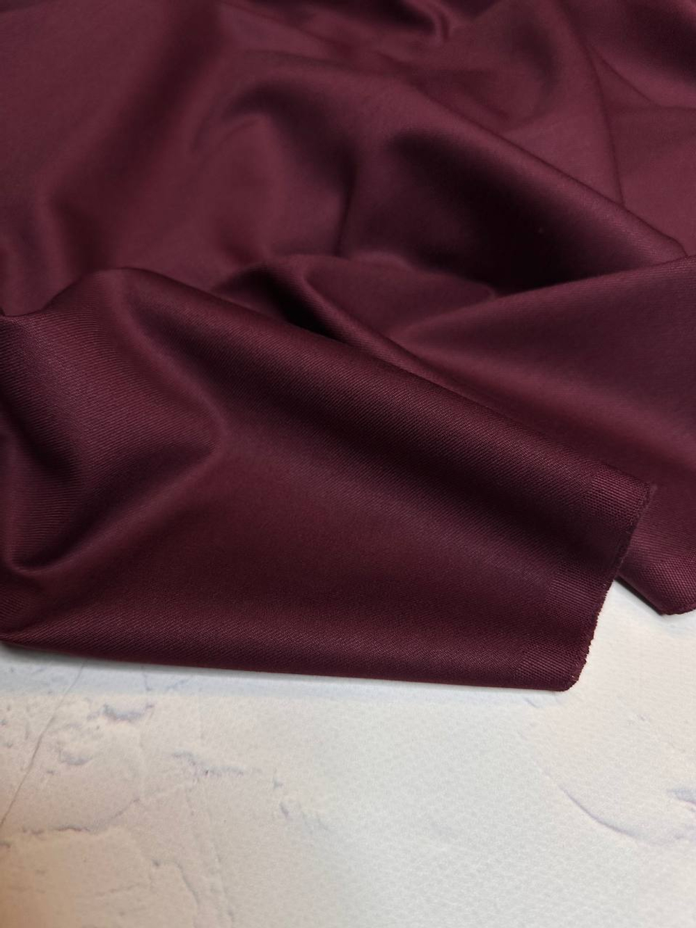 Костюмно-плательная смесовая однотонная поливискоза (64%полиэстер/33%вискоза/3%эластан, Красный базилик, 148, 285 гр/м2)