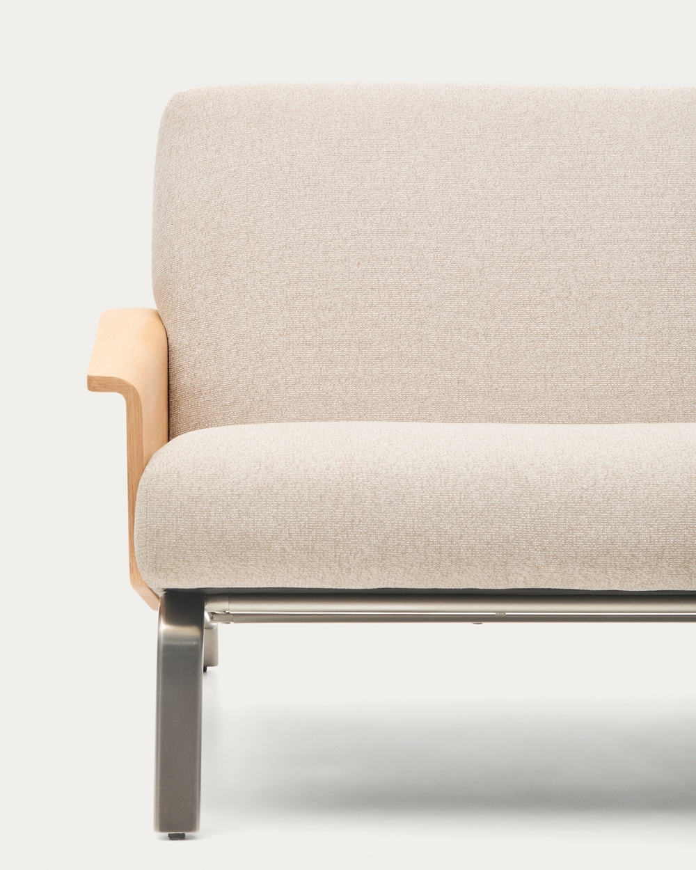 Диван La Forma (ex Julia Grup) Amsen 2-местный бежевый с подлокотниками из шпона дуба