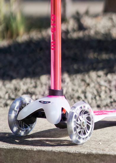 Самокат Mini Micro Deluxe Flux LED розовый неохром