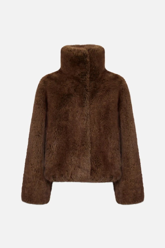 Укороченная шуба из экомеха