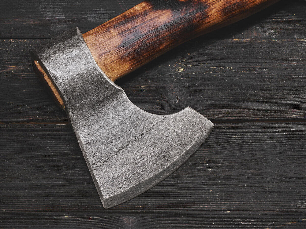 Топор "Дорожный", рукоять комель берёзы (обжиг)