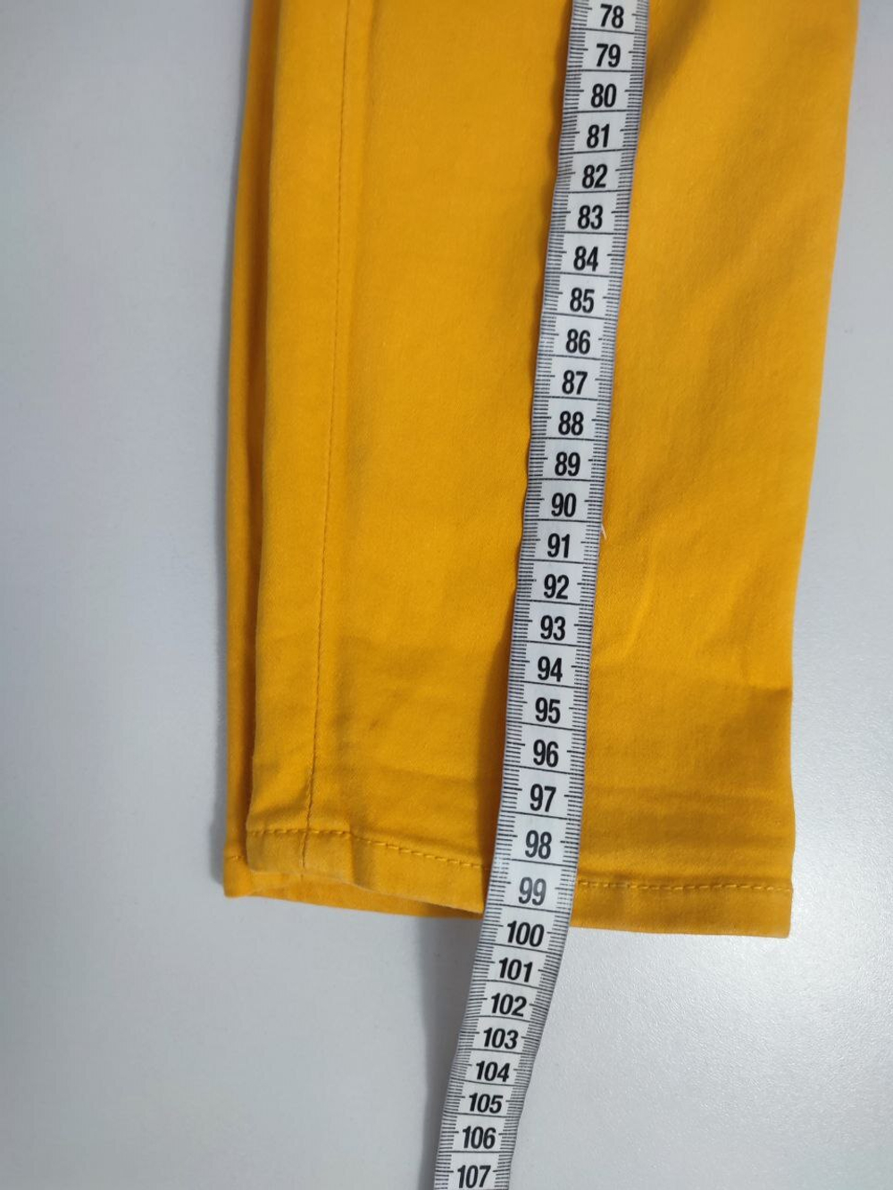 Джинсы Colin's яркие 40 размер