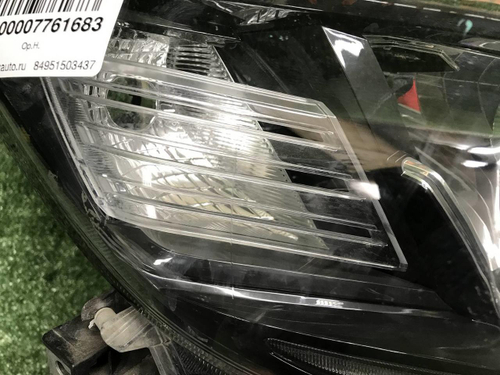 Битая Фара правая Toyota LC Prado 150 (17-нв) LED