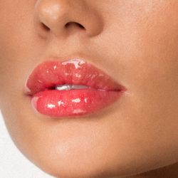 Система ухода для губ LUSCIOUS LIPS™ от “INFRACYTE” тон №321 «Are You Red-dy?»