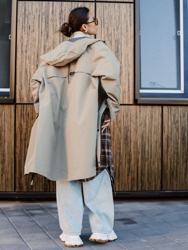 Плащ(Тренч) BOBO