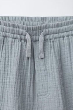 ZARA ШОРТЫ ИЗ РЕЛЬЕФНОЙ ТКАНИ, СЕРО-СИНИЙ