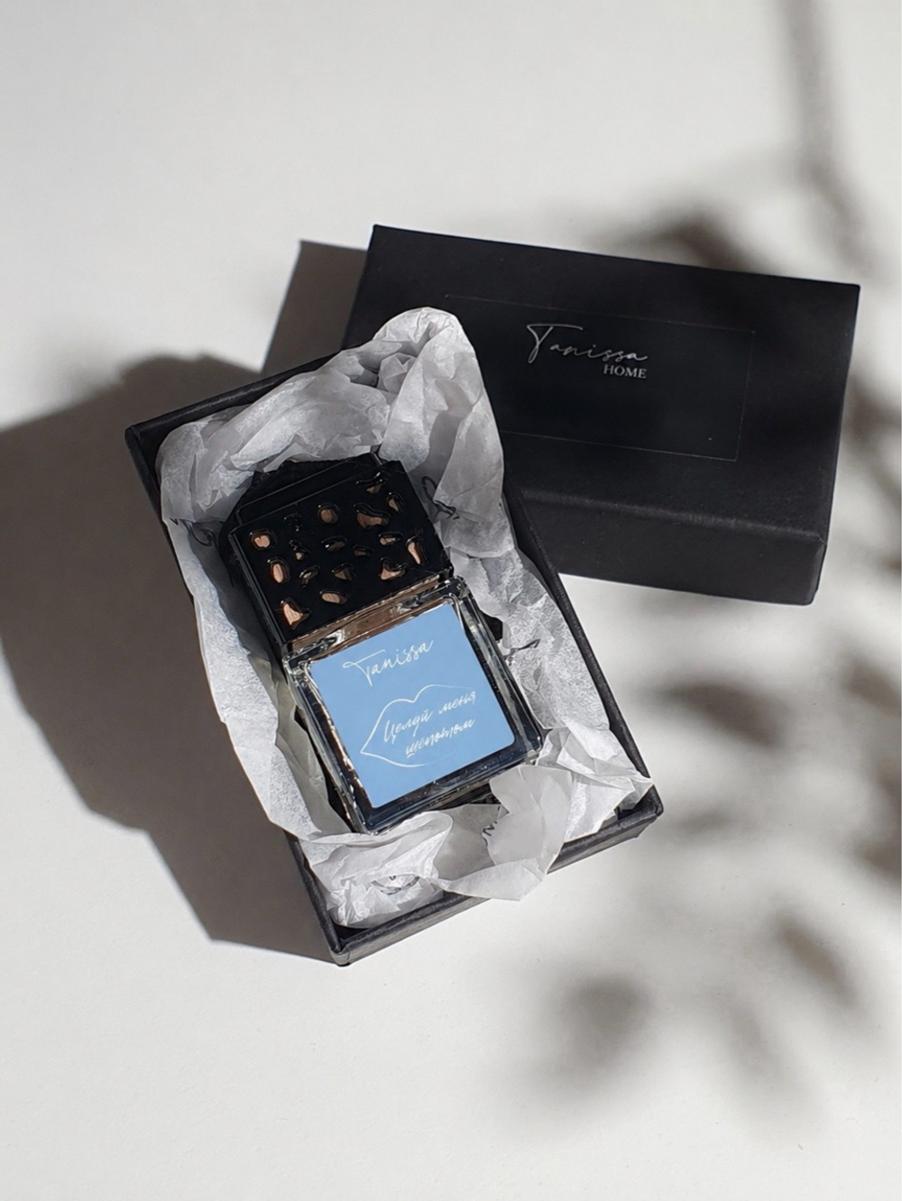 Автомобильный диффузор ЦЕЛУЙ МЕНЯ ШЕПОТОМ 8мл