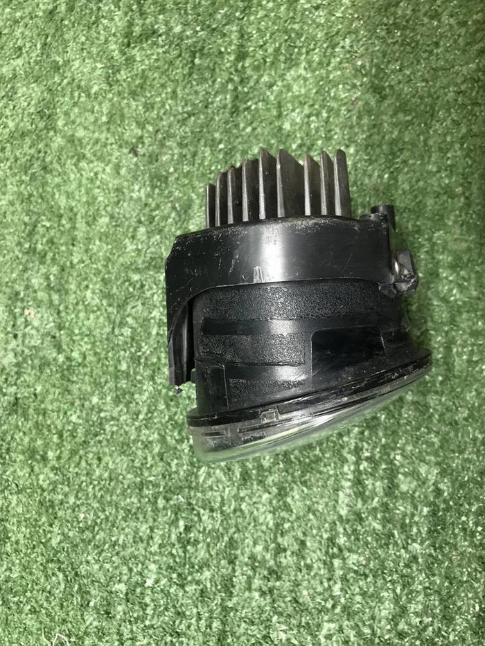 ПТФ левая Toyota Camry XV50 XV70 (2017-2021) LED