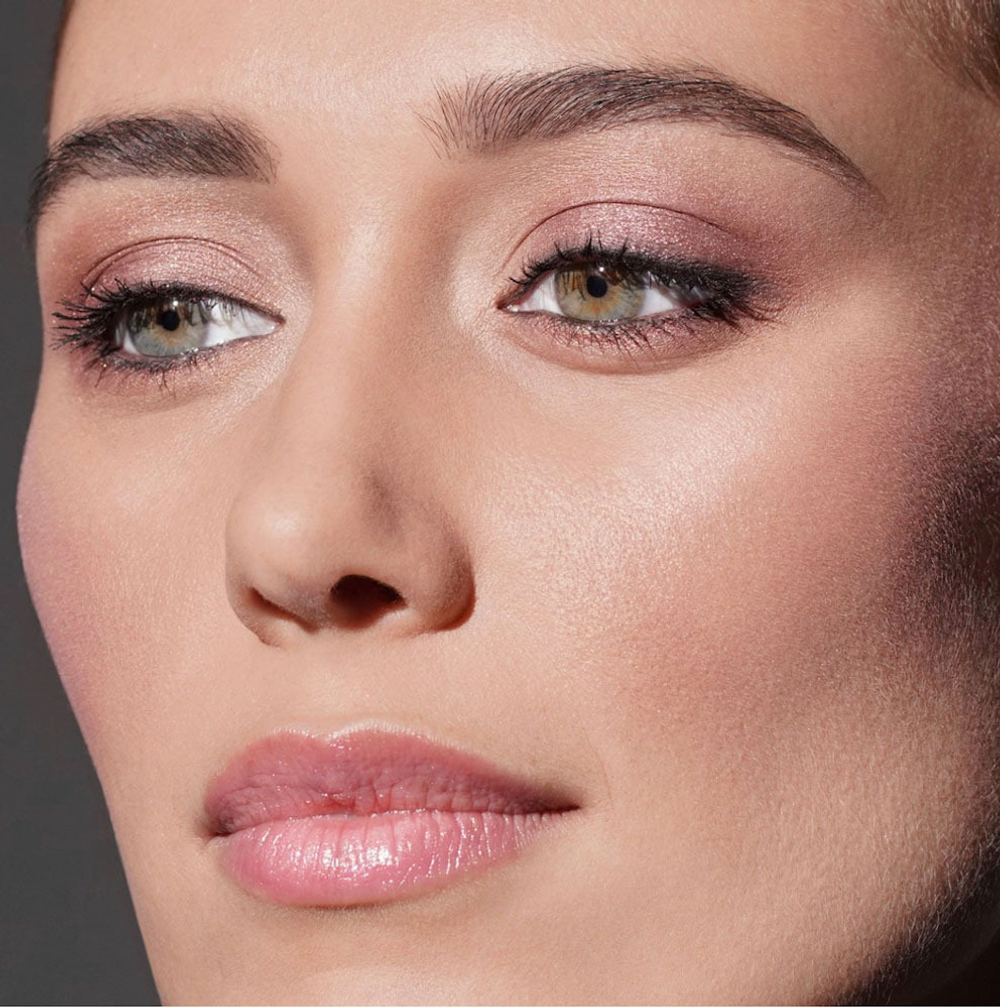 Bobbi Brown Highlighting Powder Компактная пудра для придания сияния