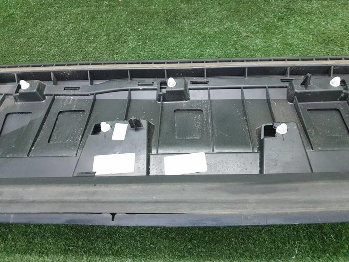 Накладка двери задняя левая Audi Q7 2 (2015-н.в.)