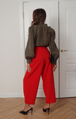 Брюки-баллоны с защипами на талии