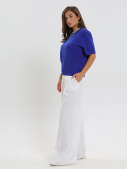 Ажурная футболка с вертикальными полосами