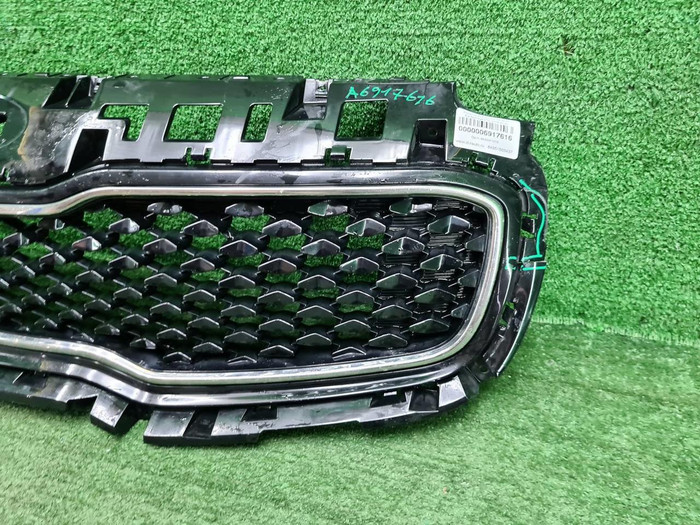 Решетка радиатора KIA Sportage 4 QL (2016-2018)