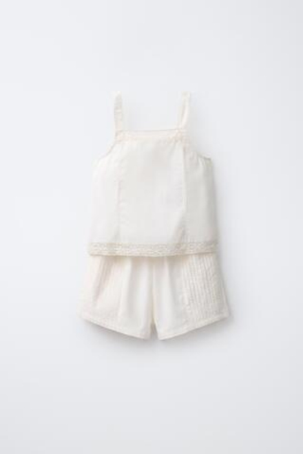 ZARA ПИЖАМА С КРУЖЕВНЫМИ БРЕТЕЛЯМИ, ЭКРЮ