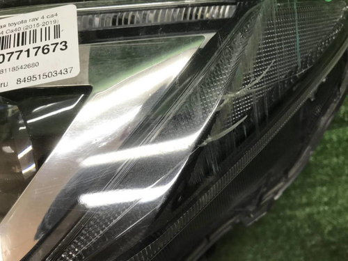 Фара левая Toyota Rav 4 CA40 (2015-2019) LED