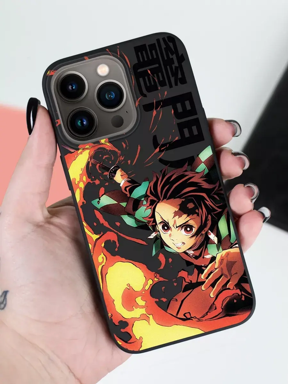 Чехол на iPhone 15 Pro с принтом