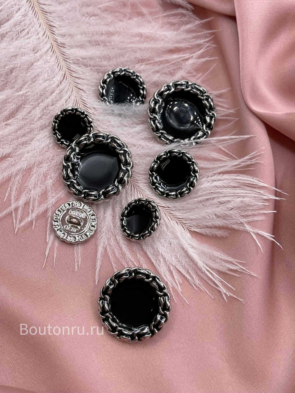 Пуговицы серебряные с черной эмалью и ажурным краем